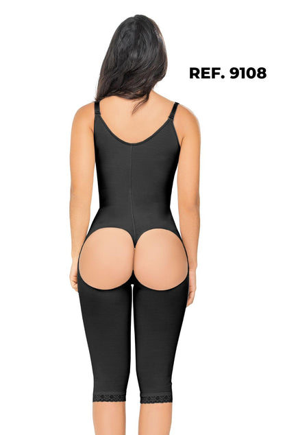 Gaine Capri Avec Amélioration Des Hanches Souligne La Silhouette Maria E